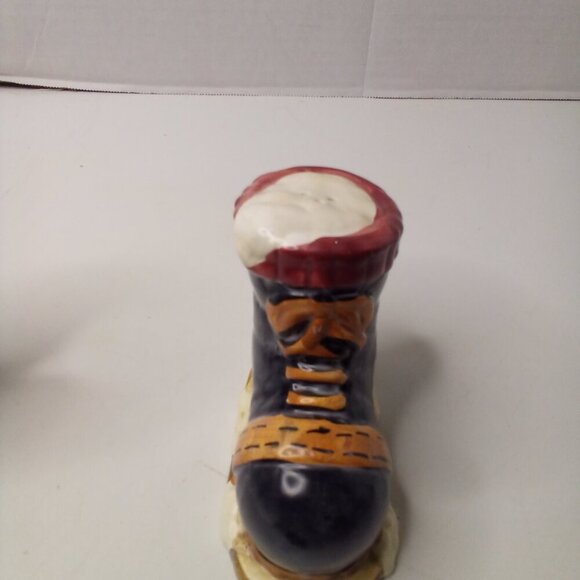 Squirrel Ice Skate Boot Salt Pepper Shakers Ceramic Chipped - Picture 10 of 16
